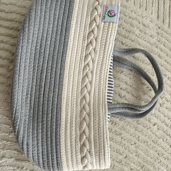 2 grey and cream, kiddy care baskets - Picture 4 of 4